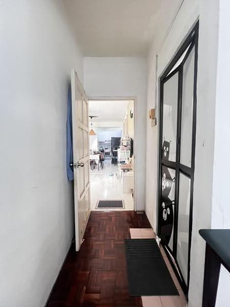 Pangsapuri untuk Dijual di Halaman Cendana - Haslin Saleh - Entrance - PropertyGuru.com.my