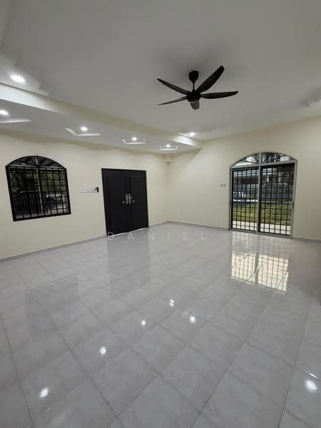 Rumah Teres 2-Tingkat untuk Dijual di Taman Pulai Utama (Skudai) - Daniel Yong - Living Room - PropertyGuru.com.my