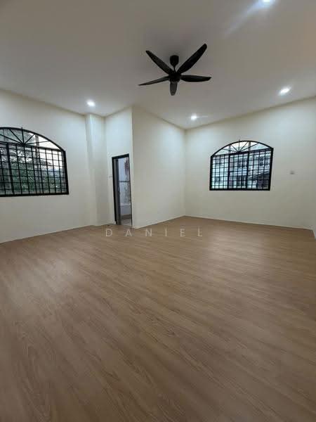 Rumah Teres 2-Tingkat untuk Dijual di Taman Pulai Utama (Skudai) - Daniel Yong - Living Room - PropertyGuru.com.my