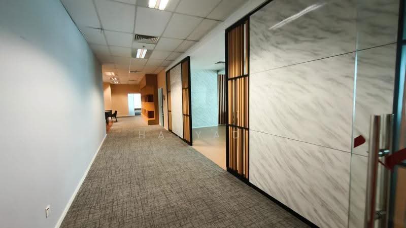 Pejabat untuk Disewa di Cyberjaya (Selangor) - Haryadi Katmon - Corridor - PropertyGuru.com.my