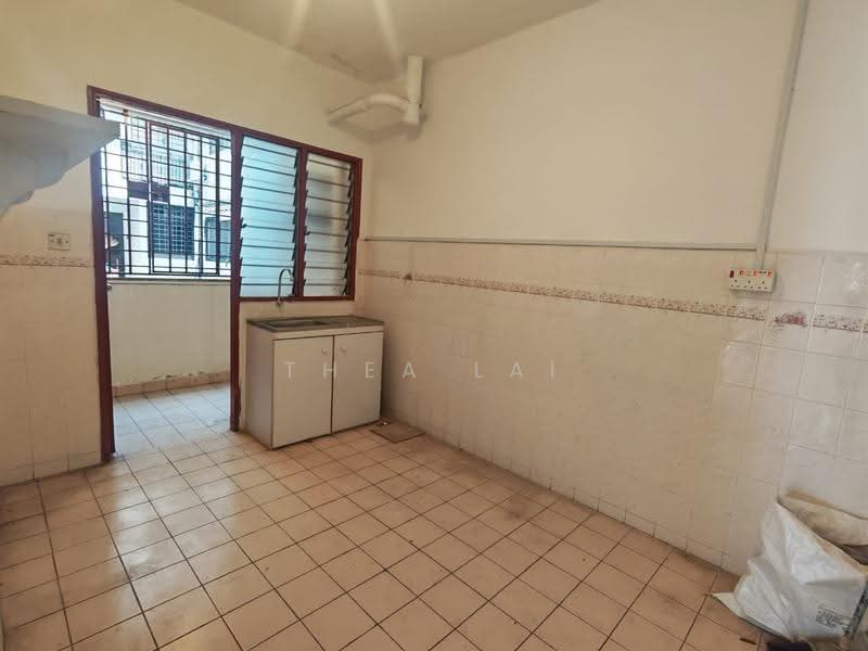 Condominium for Rent at Selesa Puteri Condominium - Thea Lai - Kitchen - PropertyGuru.com.my