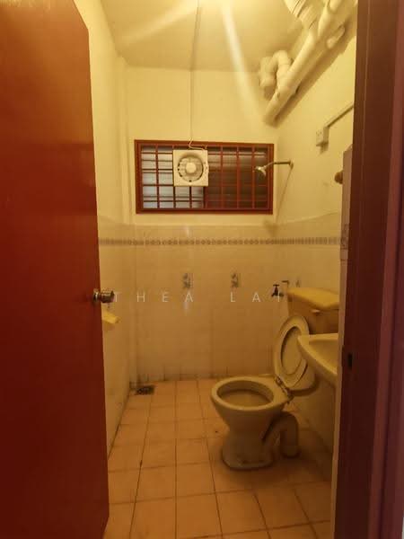 Condominium for Rent at Selesa Puteri Condominium - Thea Lai - Bathroom - PropertyGuru.com.my