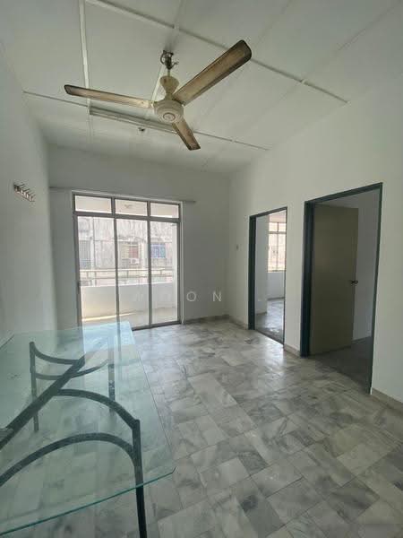 Flat for Sale at Prime Square - Woon . - Living Room - PropertyGuru.com.my