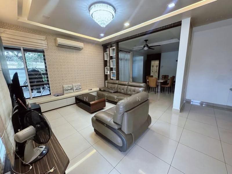 Cluster House for Sale in Taman Adda Heights (Tebrau) - Nelson Tan Poh Kiong - Living Room - PropertyGuru.com.my