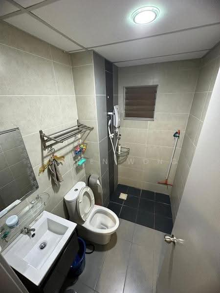 Kondominium untuk Dijual di Kiara Residence 2 (Residensi Kiara Jalil 2) - DARREN WONG - Bathroom - PropertyGuru.com.my