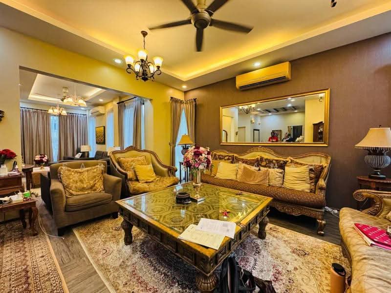 Semi-Detached House for Sale in Cahaya Spk (Shah Alam) - Sariza Hartanah - Living Room - PropertyGuru.com.my
