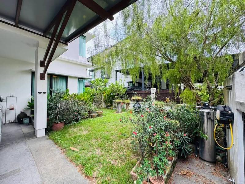 Semi-Detached House for Sale in Cahaya Spk (Shah Alam) - Sariza Hartanah - Garden - PropertyGuru.com.my