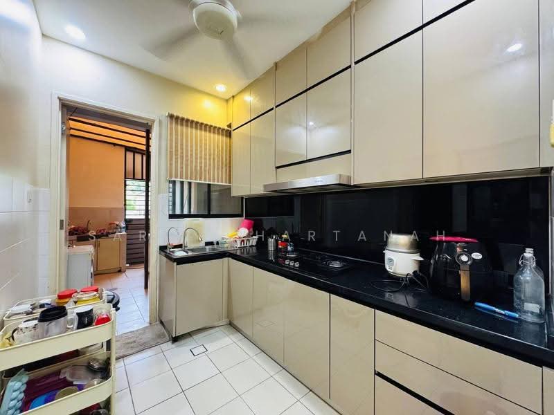 Semi-Detached House for Sale in Cahaya Spk (Shah Alam) - Sariza Hartanah - Kitchen - PropertyGuru.com.my