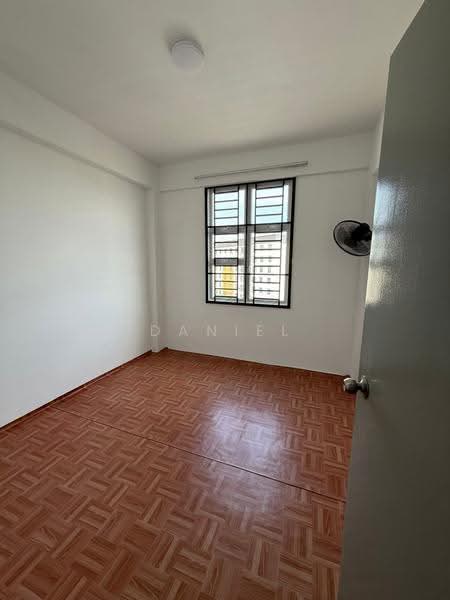 Apartment for Sale at Pangsapuri Pulai Mutiara 3 - Daniel Yong - Interior - PropertyGuru.com.my