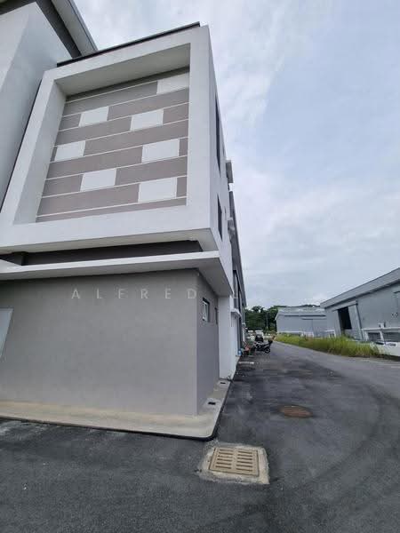 Detached Factory for Rent in Sepang (Selangor) - Alfred Long - Exterior - PropertyGuru.com.my