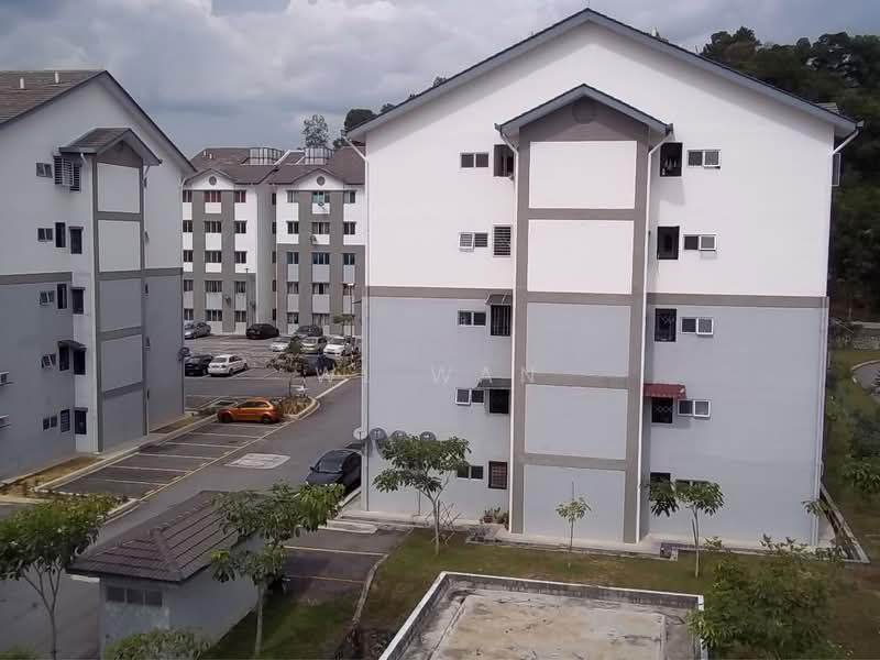Pangsapuri untuk Dijual di Pangsapuri Mayang (Puncak Jalil) - WL Wan - Exterior - PropertyGuru.com.my