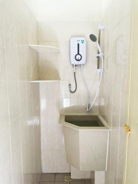 Apartment for Rent at Desa Indah Block 33 - Jerry Tan - Bathroom - PropertyGuru.com.my