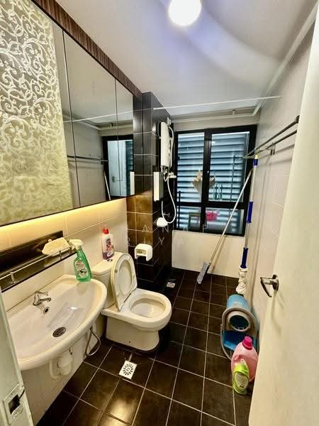 Service Residence for Rent at Subang Soho (One Soho) - Thanap Priyaa - Bathroom - PropertyGuru.com.my