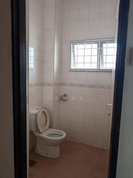 Rumah Teres 2-Tingkat untuk Dijual di SS23 (Petaling Jaya) - James Tan - Bathroom - PropertyGuru.com.my