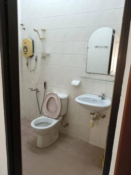 Rumah Teres 2-Tingkat untuk Dijual di SS23 (Petaling Jaya) - James Tan - Bathroom - PropertyGuru.com.my