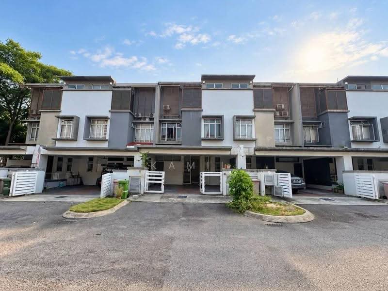 2.5-storey Terraced House for Sale in Presint 16 (Putrajaya) - Kamil Ghazali - Exterior - PropertyGuru.com.my