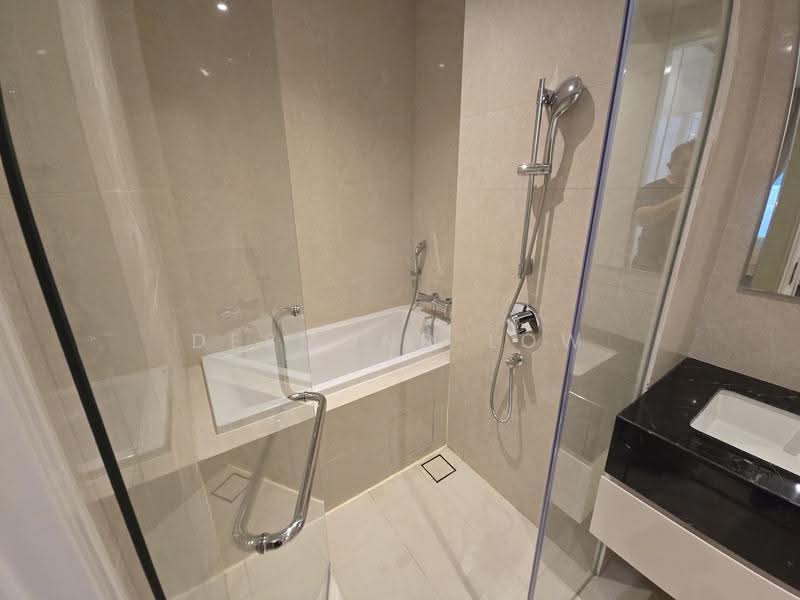 Kediaman Servis untuk Disewa di Pavilion Ceylon Hill - Desmond Low - Bathroom - PropertyGuru.com.my