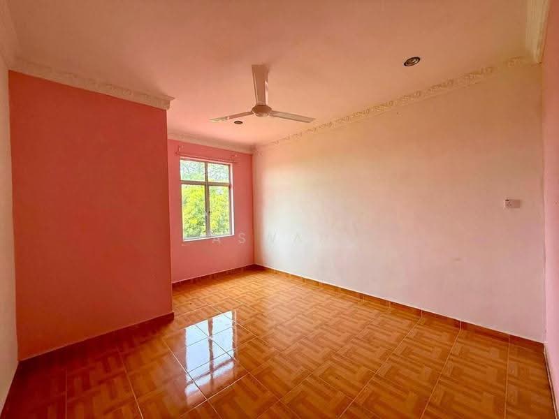 Semi-Detached House for Sale in Taman Jawi Indah (Sungai Jawi) - Aswad . - Interior - PropertyGuru.com.my