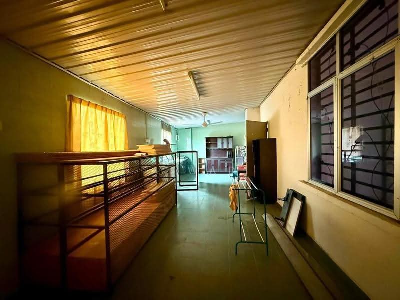 Semi-Detached House for Sale in Taman Jawi Indah (Sungai Jawi) - Aswad . - Interior - PropertyGuru.com.my