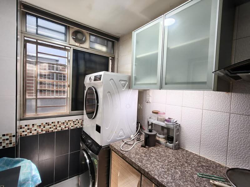 Service Residence for Sale at Koi Kinrara - Moon Chiew - Kitchen - PropertyGuru.com.my