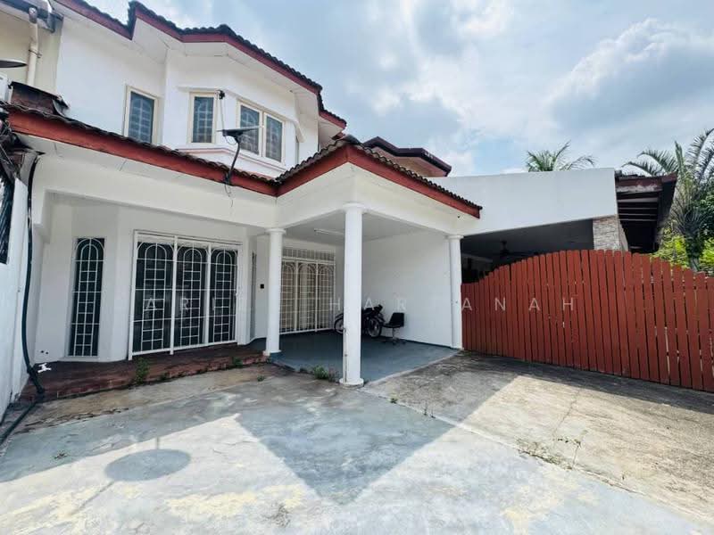 Rumah Teres 2-Tingkat untuk Dijual di Seksyen 7 (Shah Alam) - Sariza Hartanah - Exterior - PropertyGuru.com.my