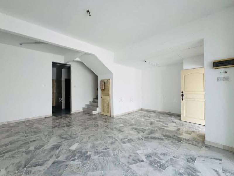 Rumah Teres 2-Tingkat untuk Dijual di Seksyen 7 (Shah Alam) - Sariza Hartanah - Interior - PropertyGuru.com.my