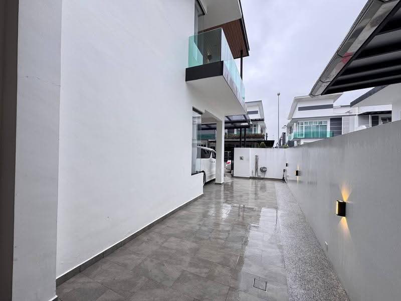 Rumah Kluster untuk Dijual di Skudai (Johor) - Nico Chong - Exterior - PropertyGuru.com.my