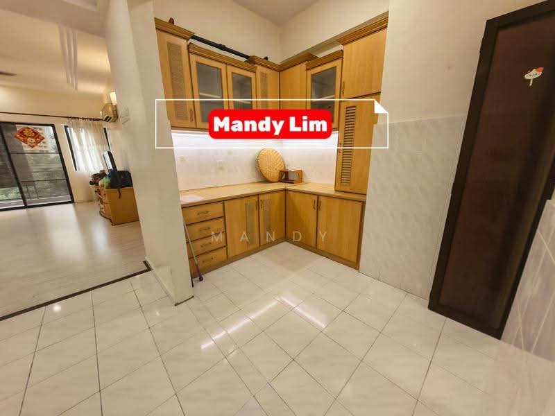 Kondominium untuk Dijual di Lakeside Tower - Mandy Lim - PropertyGuru.com.my