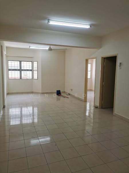 Apartment for Sale at Fortune Court - Wing Seow - Living Room - PropertyGuru.com.my