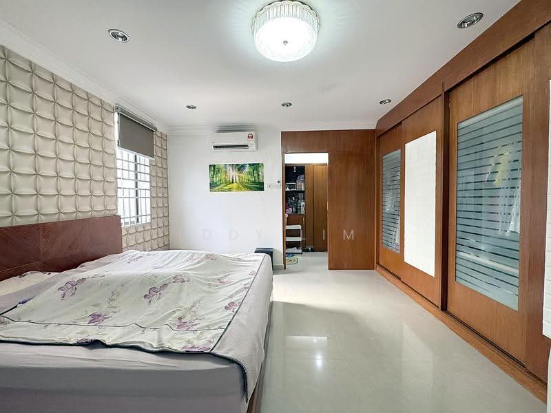 Semi-Detached House for Sale in Jelutong (Penang) - Eddy Lim - Bedroom - PropertyGuru.com.my