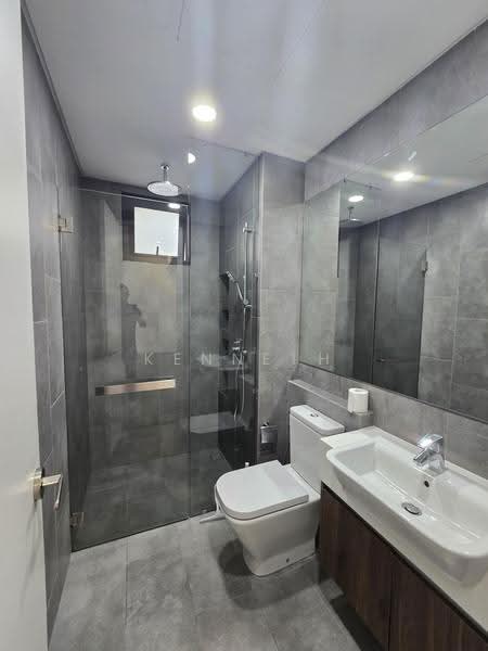 Kediaman Servis untuk Disewa di Ativo Suites @ Damansara Avenue - Kenneth Wang - Bathroom - PropertyGuru.com.my