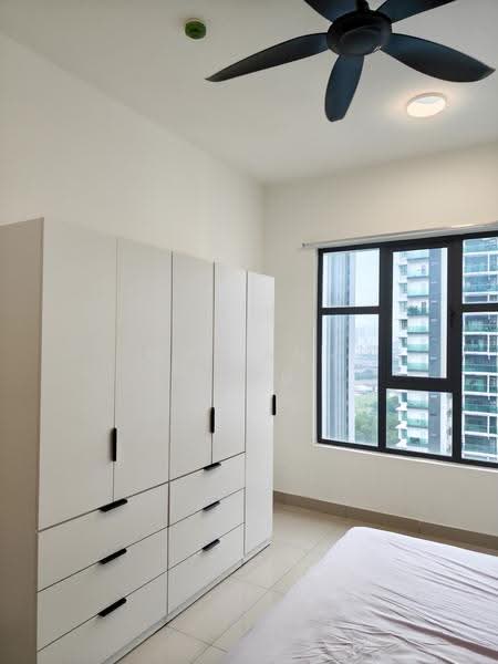 Kediaman Servis untuk Dijual di Twin Residences - Wai Ann Teng - Bedroom - PropertyGuru.com.my