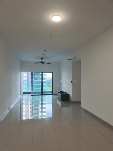 Kediaman Servis untuk Dijual di Twin Residences - Wai Ann Teng - Living Room - PropertyGuru.com.my