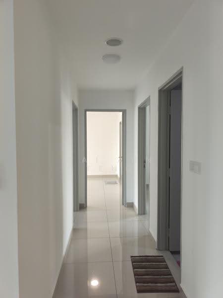 Kediaman Servis untuk Dijual di Twin Residences - Wai Ann Teng - Corridor - PropertyGuru.com.my