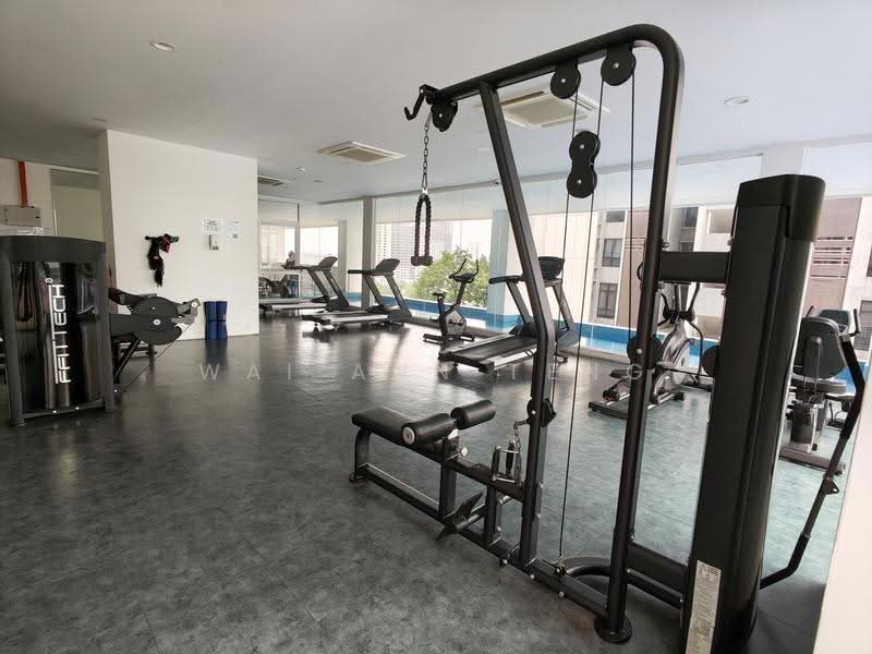 Kediaman Servis untuk Dijual di Twin Residences - Wai Ann Teng - Gym - PropertyGuru.com.my