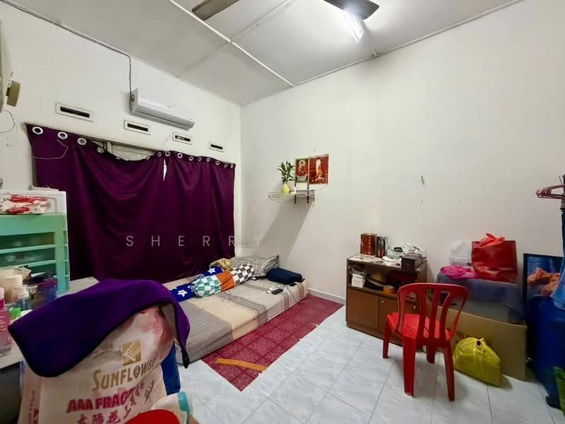 Rumah Teres untuk Dijual di Taman Kok Doh (Batu) - Sherry Chang - Bedroom - PropertyGuru.com.my