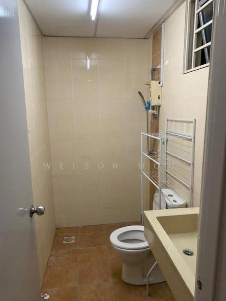 Kondominium untuk Disewa di Platinum Lake PV 13 - Welson Moo - Bathroom - PropertyGuru.com.my