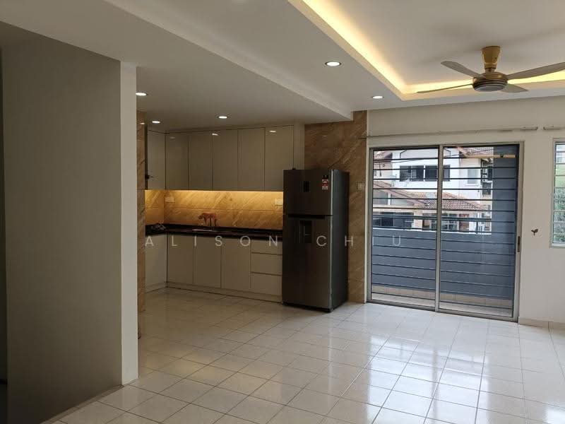 Townhouse for Rent in Batu Caves (Selangor) - Alison Chiu - Kitchen - PropertyGuru.com.my