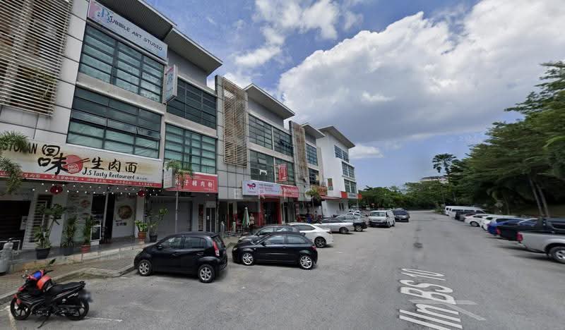 Shop for Rent in Taman Bukit Serdang (Seri Kembangan) - Eric Liew - Exterior - PropertyGuru.com.my