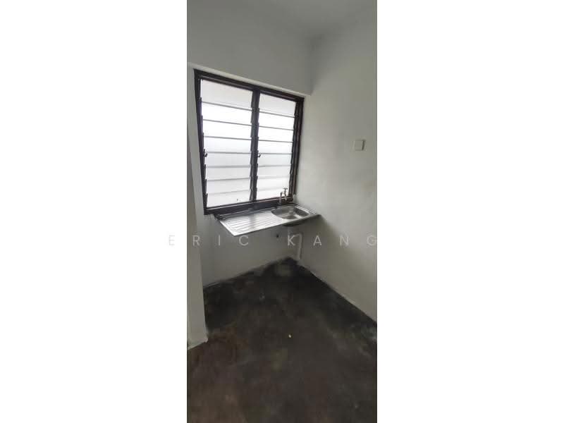 Apartment for Rent at Desa Indah Block 33 - Eric Kang - Kitchen - PropertyGuru.com.my