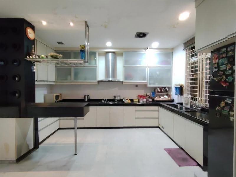 Rumah Berkembar untuk Dijual di Taman Setia Indah (Tebrau) - Wee Howe - Kitchen - PropertyGuru.com.my