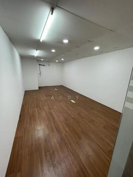 Shop / Office untuk Disewa di Taman Bukit Hijau (Cheras) - Addy Ng - Interior - PropertyGuru.com.my