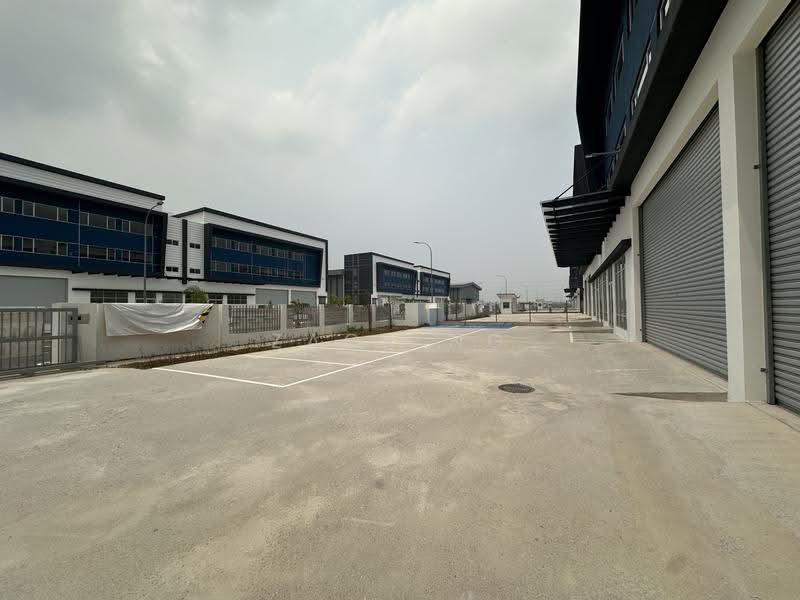Semi-D Factory for Rent in Kapar (Selangor) - Zack Ng - Exterior - PropertyGuru.com.my