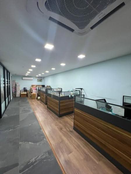 Kedai untuk Dijual di Bandar Kajang (Kajang) - Peter Liew - Interior - PropertyGuru.com.my