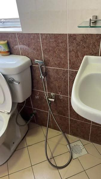 Kondominium untuk Dijual di Desa Impiana - Joey Wong - Bathroom - PropertyGuru.com.my