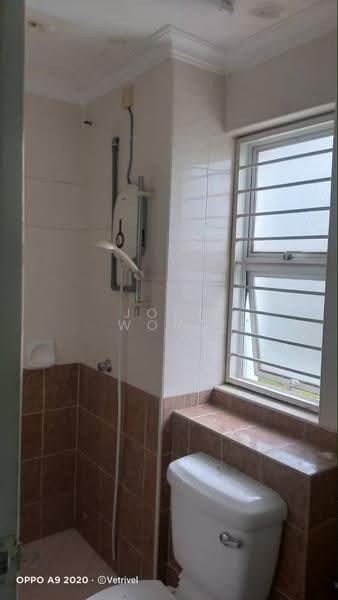 Kondominium untuk Dijual di Desa Impiana - Joey Wong - Bathroom - PropertyGuru.com.my