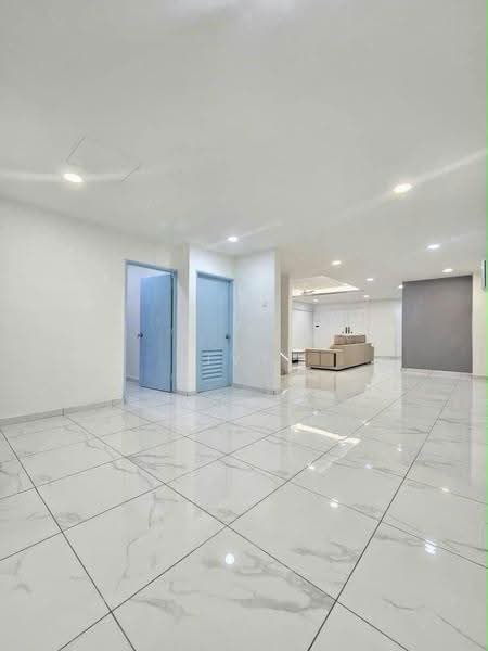 Rumah Teres 2-Tingkat untuk Dijual di Taman Desa Jaya (Johor Bahru) - Ivy Low - Living Room - PropertyGuru.com.my