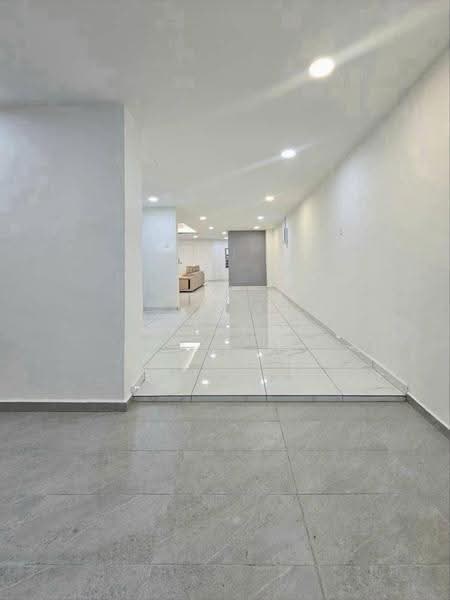 Rumah Teres 2-Tingkat untuk Dijual di Taman Desa Jaya (Johor Bahru) - Ivy Low - Corridor - PropertyGuru.com.my