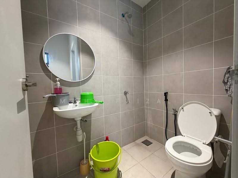 Bungalow House for Sale in Bandar Baru Bangi (Selangor) - Mohd Faizal - Bathroom - PropertyGuru.com.my