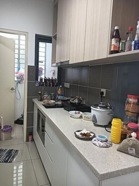 Kondominium untuk Dijual di Lakeville Residence - Coyee Wong - Kitchen - PropertyGuru.com.my